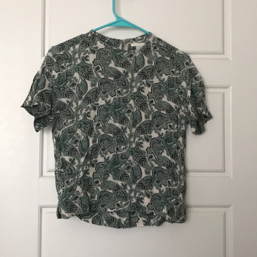 Green and white paisley top